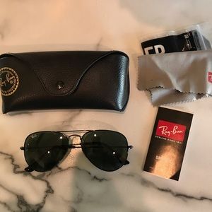 Ray Ban RB 3025 Aviators